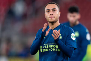 64B65D79-9F6A-43B1-8E3D-2F319FC2B80B