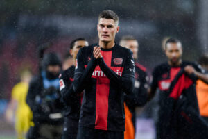 7B4E357E-49B3-4157-BA55-48187199972B