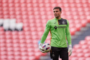 17A736F8-5D33-40F7-B20A-FACAE58772AB