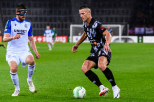 53744905-E6EC-4155-910D-0E3CA523C56A