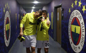 F76C2551-51D5-4AEE-928A-B69A5B81A95F