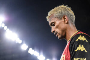 24768BFC-28B6-48C2-B1C9-FA6C3D6FD939