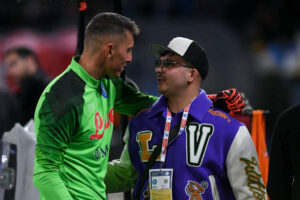 6712C384-21B6-402D-A842-0F92F32CE094