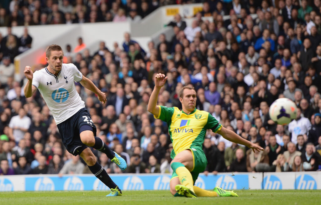 Tottenham Hotspur v Norwich City - Premier League