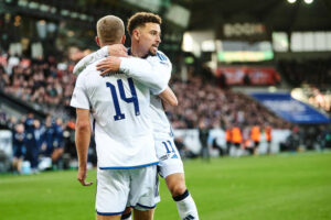 EB979FEE-7A8D-486C-B30B-FEDE9D4F3046