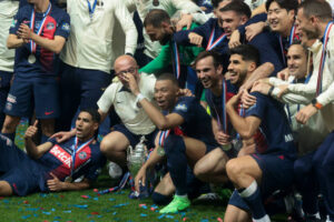 23076FD9-45BD-4A0A-BE5D-36753ECFD8E4