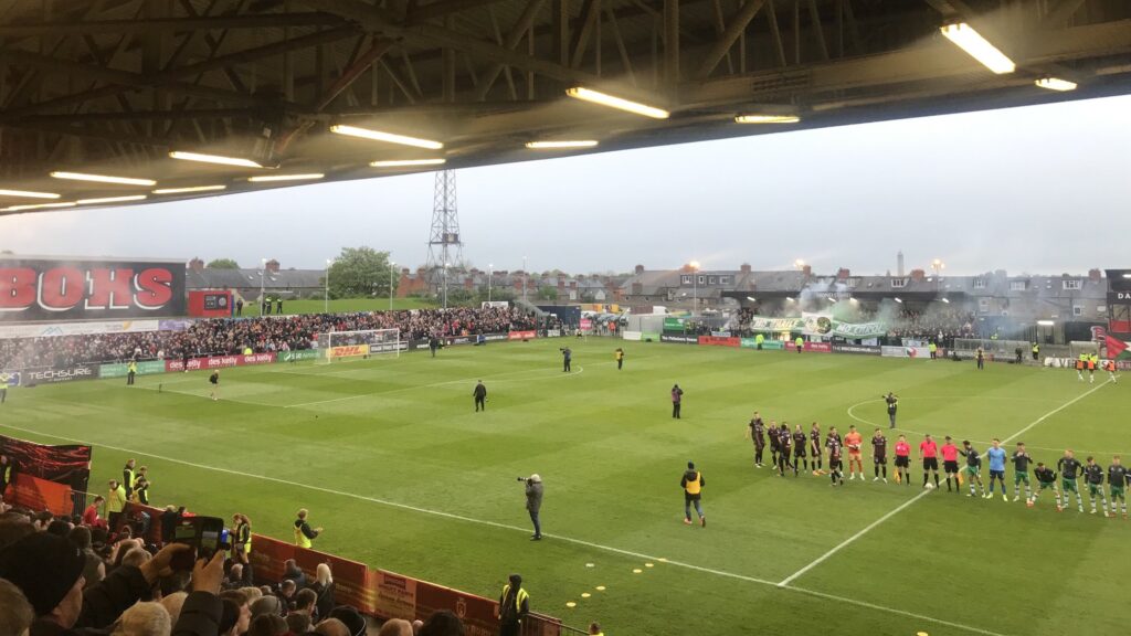 Il derby di Dublino tra Bohemian e Shamrock Rovers - Foto tratta da Account X Michael Walker