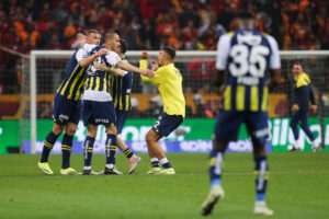 Galatasaray v Fenerbahce - Turkish Super League