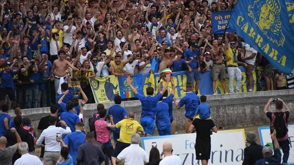 Ultras Carrarese