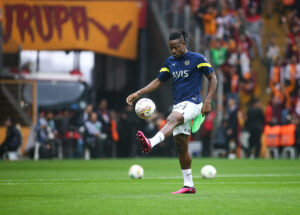 Galatasaray v Fenerbahce - Super Lig