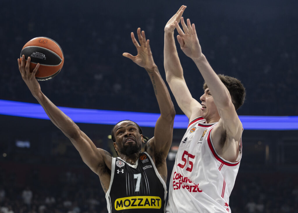 Partizan Mozzart Bet Belgrade v Valencia Basket - Turkish Airlines EuroLeague