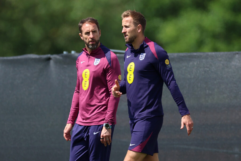 Inghilterra, il Ct Southgate con Harry Kane
