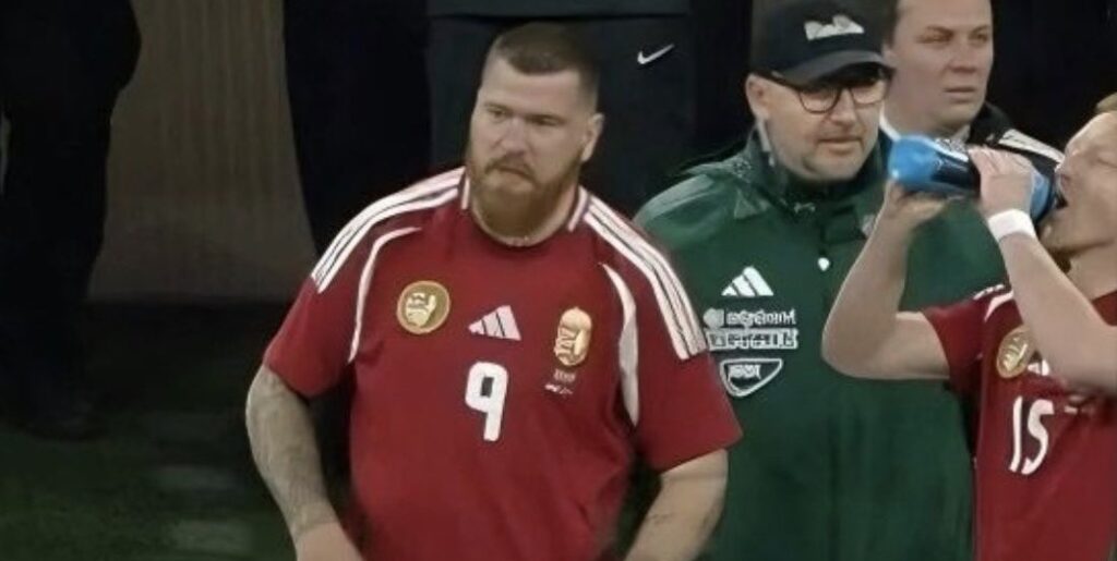 Martin Adam, Ungheria