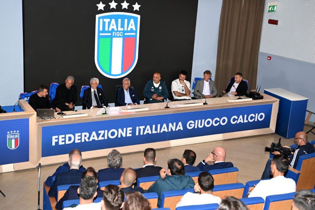 Italy Training Session &amp; Press Conference