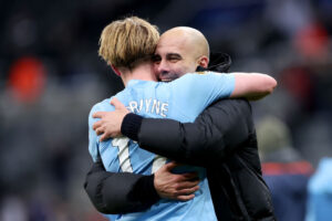 Premier, Guardiola chiarisce: "De Bruyne resta al Manchester City"