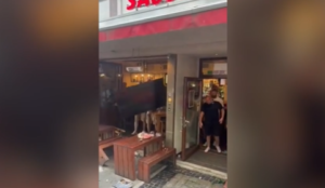 Tifosi olandesi attaccano sostenitori inglesi in un bar di Dortmund prima della semifinale di Euro 2024 tra Olanda e Inghilterra - Foto da Marca