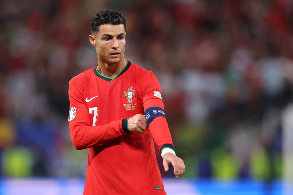 Cristiano Ronaldo impegnato con il suo Portogallo ad Euro 2024. (Foto di Alex Grimm/Getty Images)