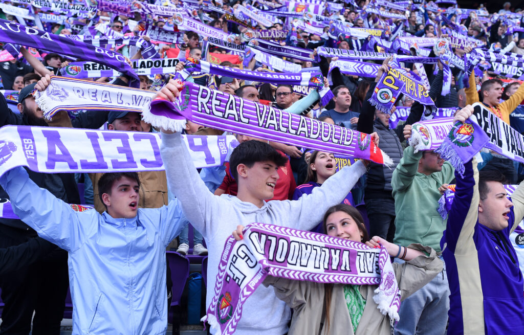 Valladolid fans impazziti per il Logo