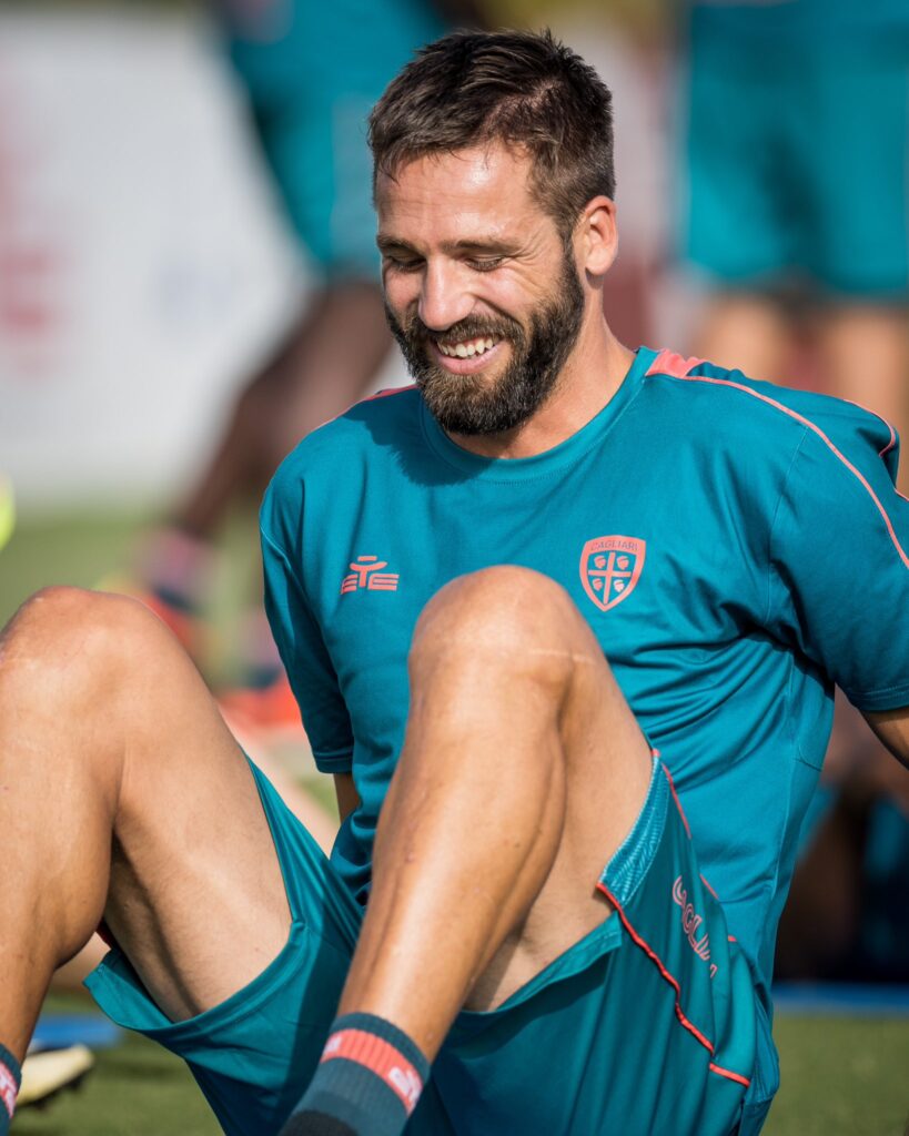 Cagliari, ecco le amichevoli precampionato: Como, Catanzaro e Modena