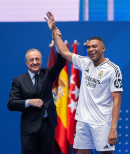 Real, Ancelotti: "Adattare Mbappé alla squadra non sarà un problema"