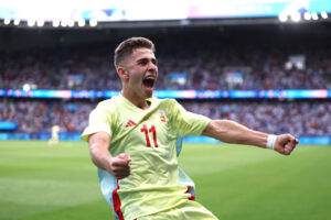 Fermín López sorpreso a guardare il Barcellona... su un sito web pirata