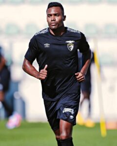 Alex Sandro si allena con il Portimonense per mantenersi in forma