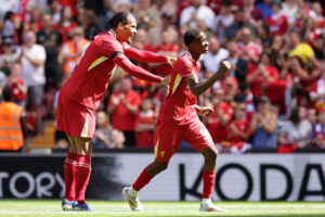 Liverpool, Van Dijk sul rinnovo: "Al momento non ci sono cambiamenti..."