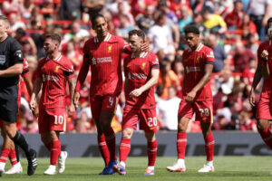 Liverpool, Van Dijk sul rinnovo: "Al momento non ci sono cambiamenti..."