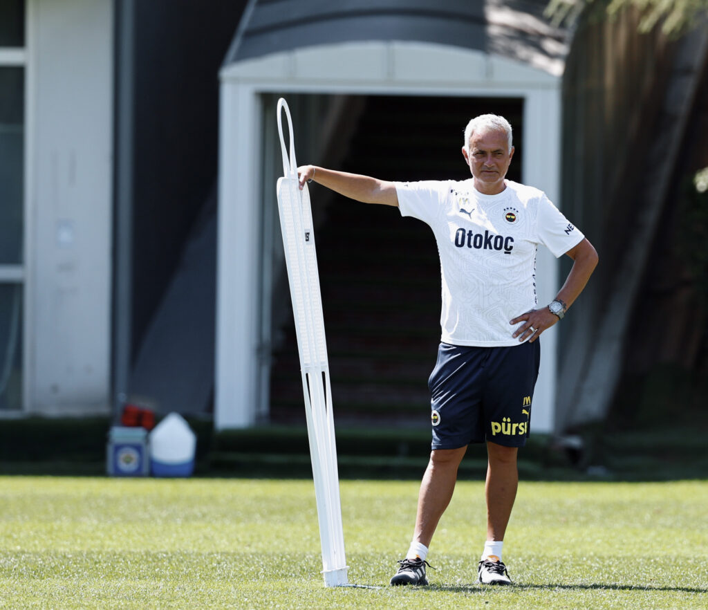 Turchia, Mourinho: "Arda Güler dimostra personalità e qualità a Madrid"