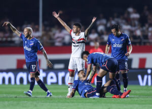Libertadores, Izquierdo del Nacional collassa in campo contro il San Paolo