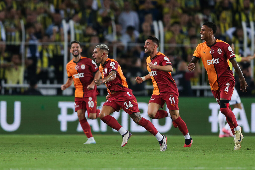 Mourinho ko nel derby: il Galatasaray supera 3-1 il Fenerbahce