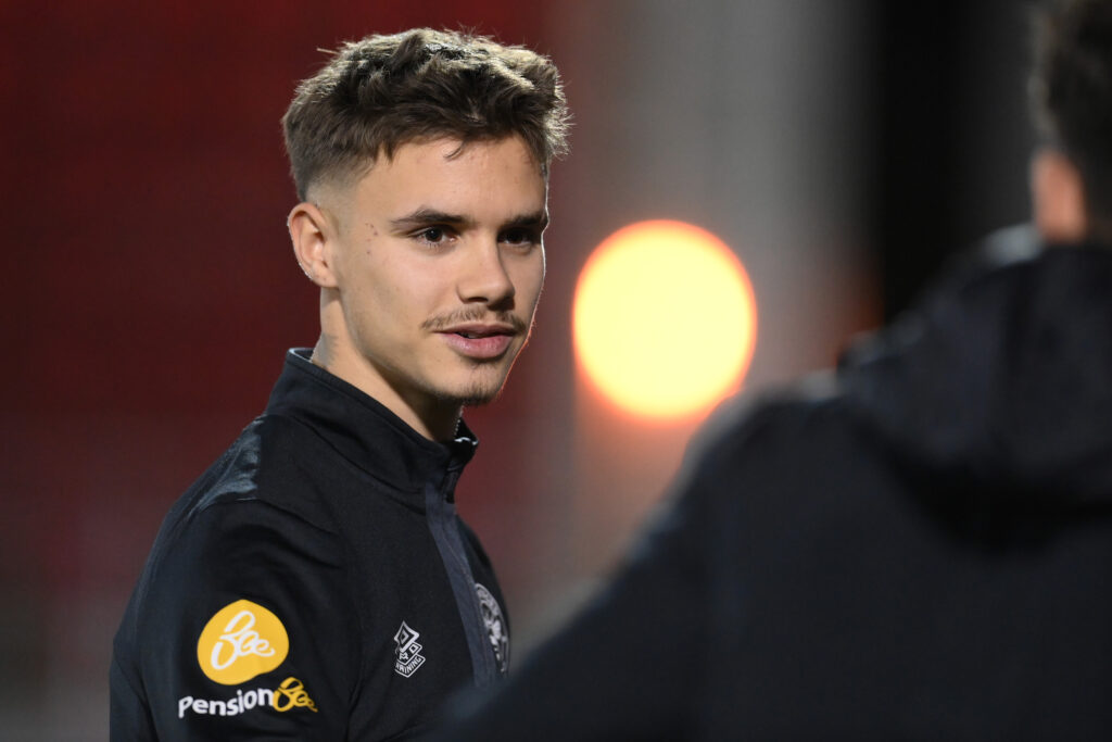 Brentford B v Aston Villa U21 - Premier League Cup