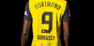 Dortmund, Guirassy cambia numero di maglia e risarcisce i tifosi