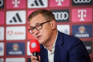 Bayern pro Mondiale per Club: "Gli stipendi non si pagano dal divano..."