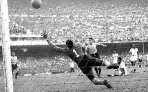 Mondiale 1950, l'Uruguay batte in finale 2-1 il Brasile (Maracanazo)