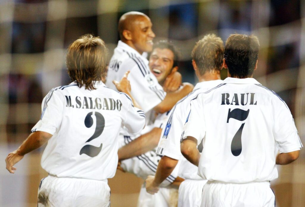 FUSSBALL: SUPERCUP 2002, REAL MADRID - FEYENOORD ROTTERDAM 3:1