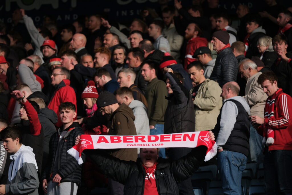 Dundee FC v Aberdeen FC - William Hill Premiership