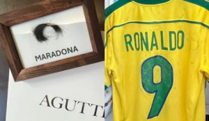 Ciocca di capelli di Maradona e maglietta di Ronaldo Il Fenomeno invenduti all'asta - (Foto tratta da MARCA)