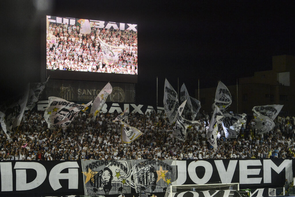 Santos Unveils Neymar As New Singnig