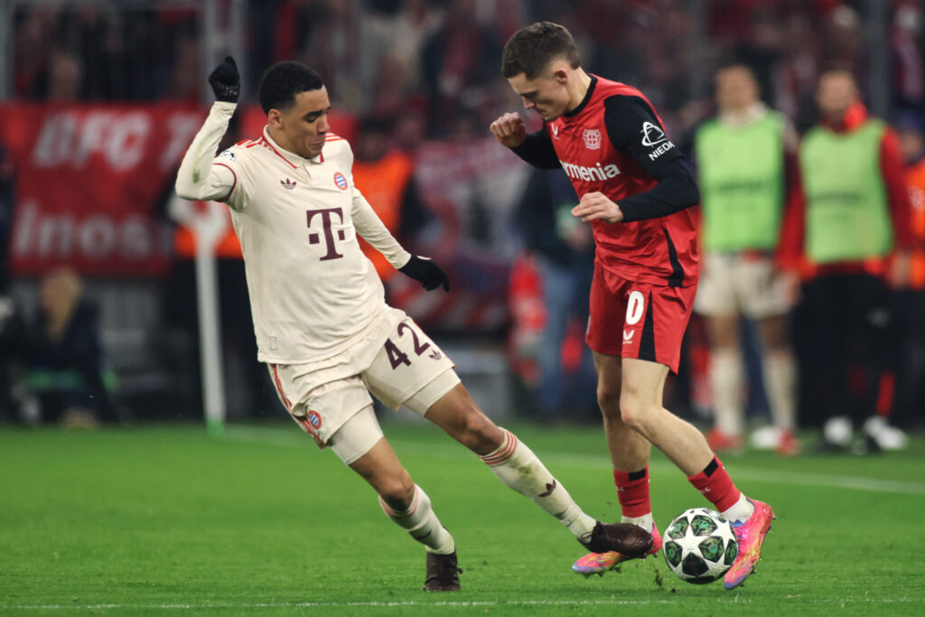 Il duello tra Wirtz e Musiala nell'andata di Bayer Leverkusen-Bayern Monaco