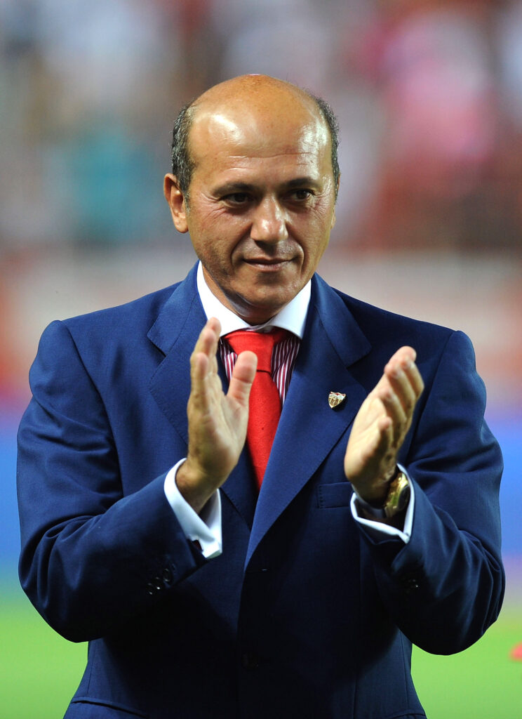 Sevilla v Barcelona - Supercopa