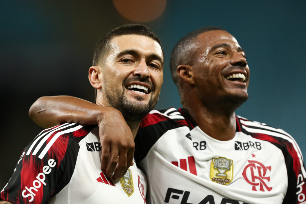 Gremio v Flamengo - Brasileirao 2025