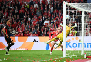 1. FSV Mainz 05 v Eintracht Frankfurt - Bundesliga