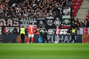 1. FSV Mainz 05 v Eintracht Frankfurt - Bundesliga