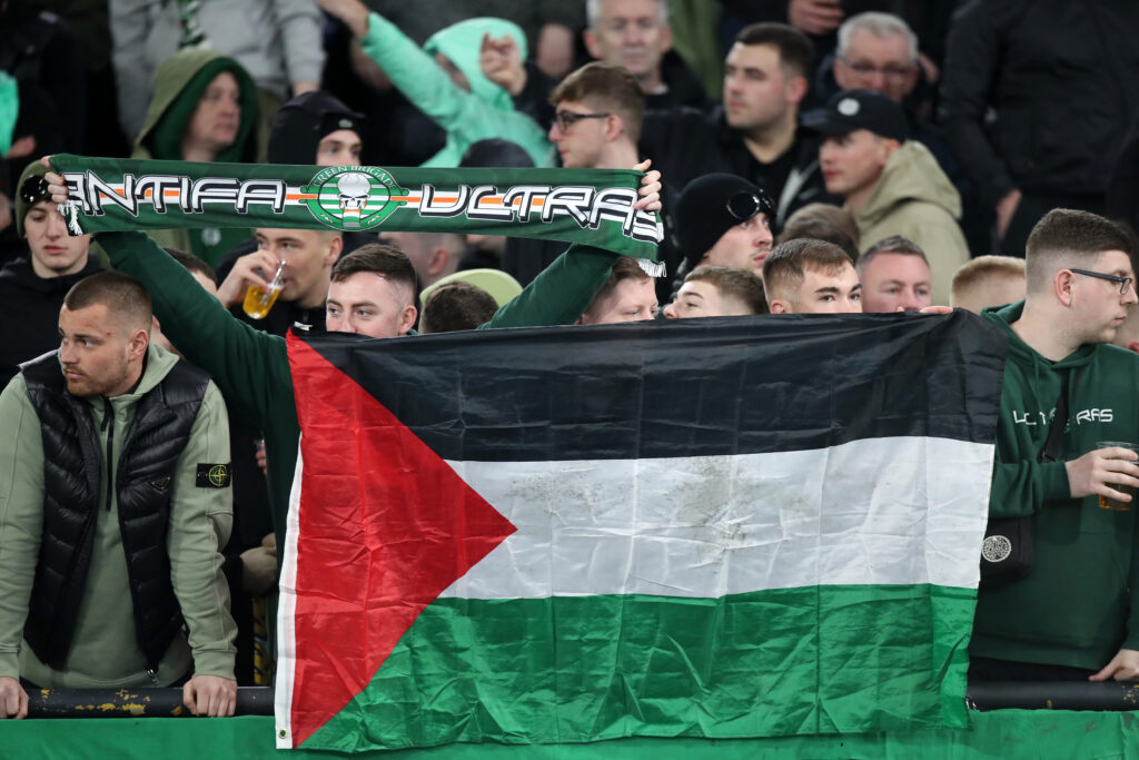 PSG bandiere palestinesi