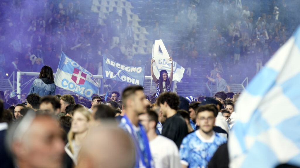 Como v Cosenza Calcio - Serie B