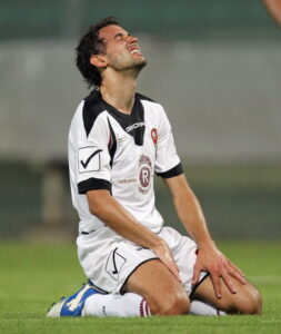 gettyimages-149859036-594x594