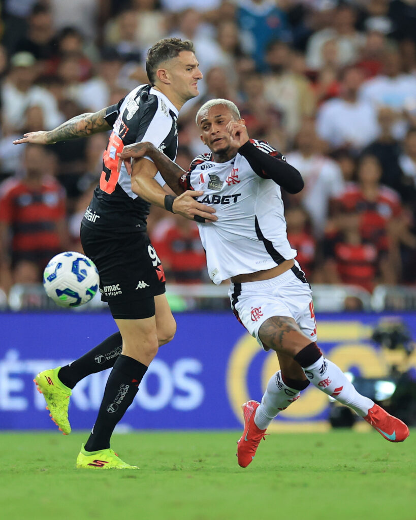 Vasco Da Gama v Flamengo - Brasileirao 2025