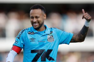 papa-neymar-difende-il-figlio-non-si-infortuna-perche-esce-con-le-donne-equipe-intervista-santos-mercato-calciomercato