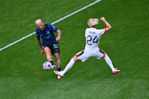 FC Internazionale Milano v Urawa Red Diamonds: Group E - FIFA Club World Cup 2025